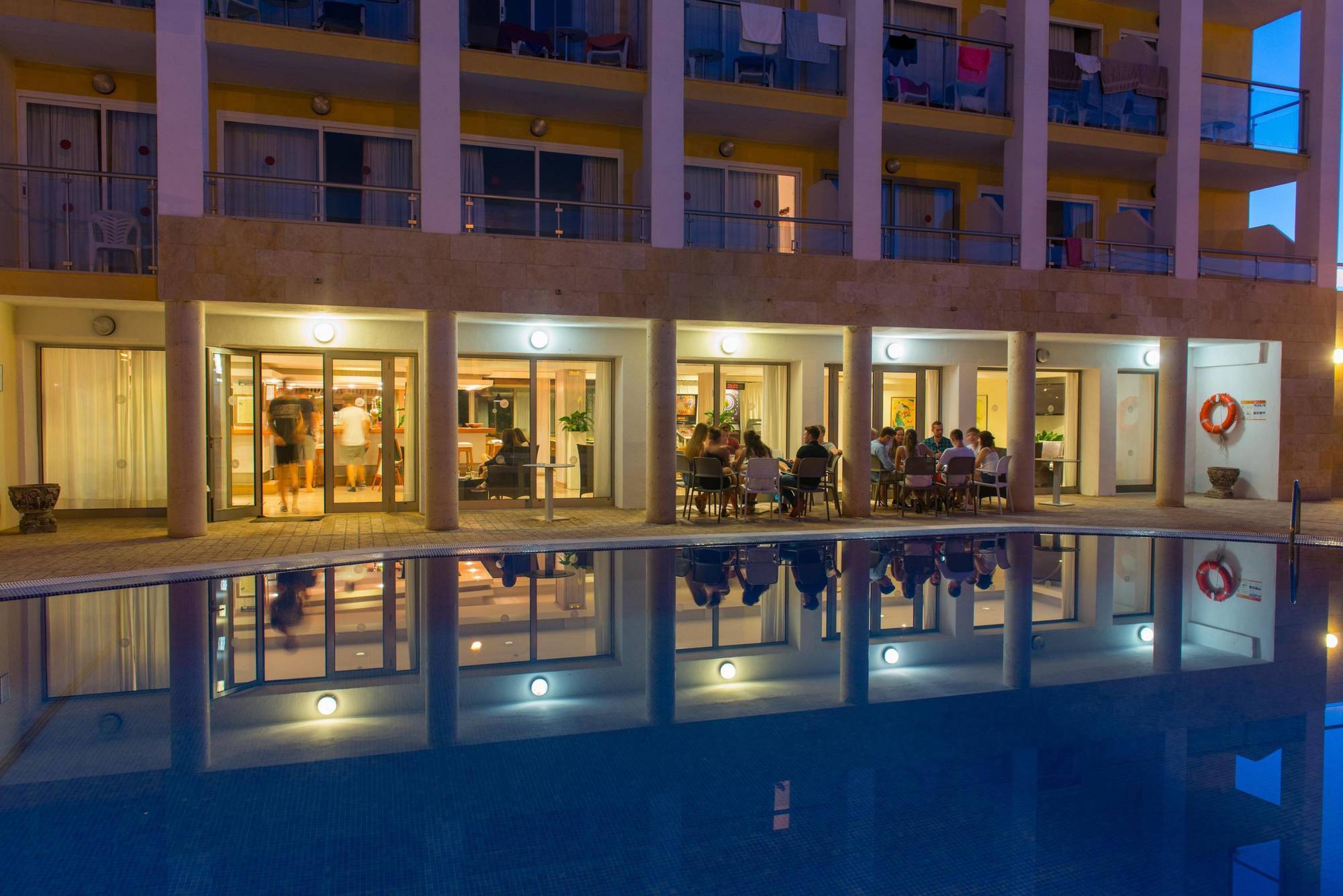 Hotel Bella Mar Кала Ратхада Екстериор снимка