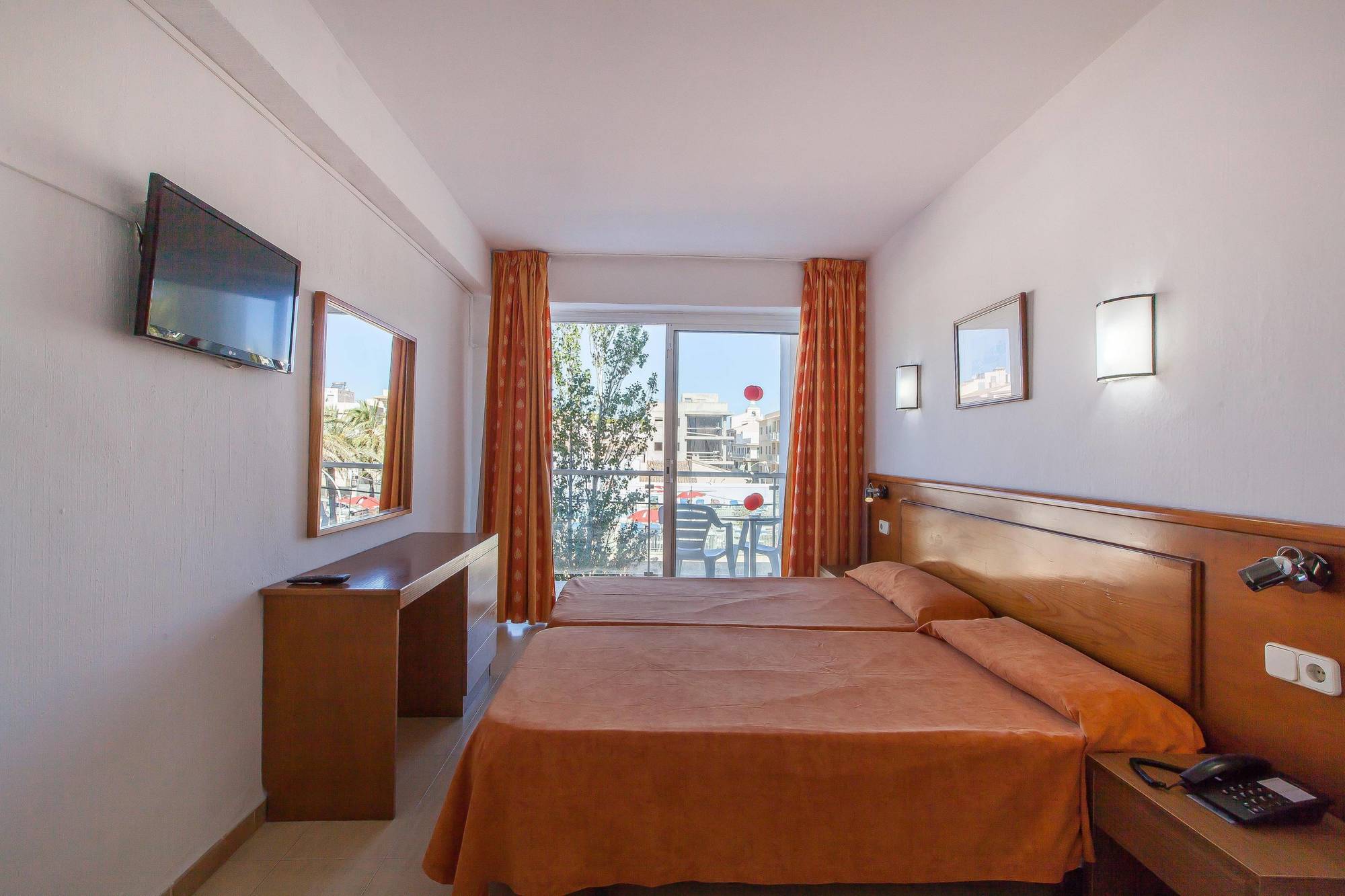 Hotel Bella Mar Кала Ратхада Екстериор снимка